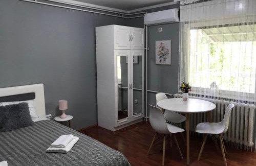 Sremski Karlovci Apartamento | Apartman studio Pavle i Petra