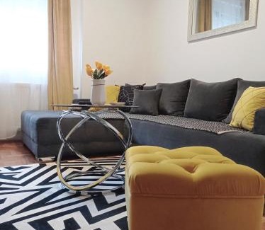Sremska Mitrovica Apartamento | APARTMAN SUNFLOWER