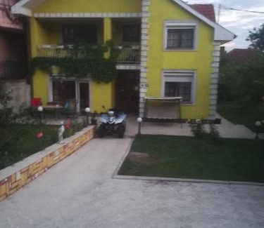 Pirot Apartamento | Apartman Zivic