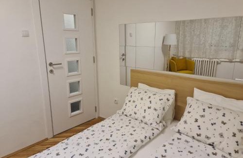 Pozarevac Apartamento | Apartman Zlatovo Stan Na Dan