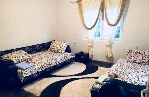 Sjenica Apartamento | Apartmani ,Bato,