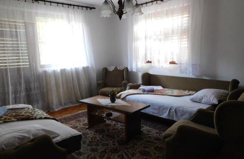Mladenovac Apartamento | Apartmani Ceca Blaznava