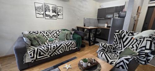 Subotica Apartamento | Apartmani Djuric Grey