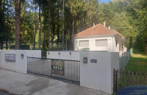 Central Serbia Apartamento | Apartmani Grza