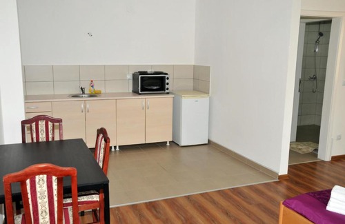 Sjenica Apartamento | Apartmani Hia