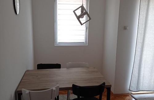 Soko Banja Apartamento | Apartmani HRAST Sokobanja