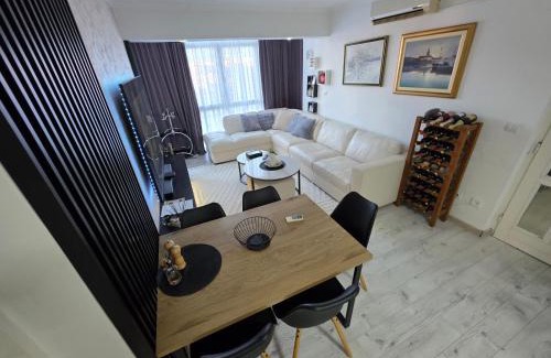 Baosici Apartamento | Apartmani Komatina Đenovići 3 LUX