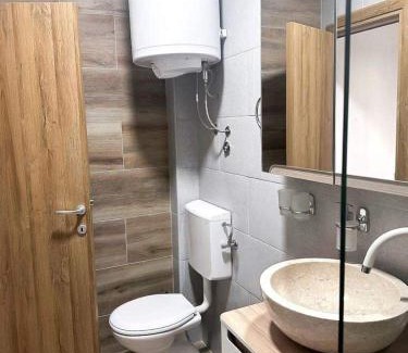 Kraljevo Apartamento | Apartmani M.&.B Luks 2