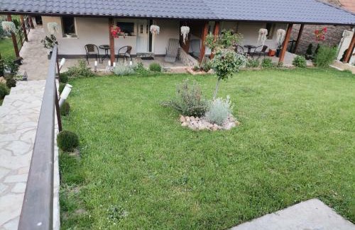 Vrdnik Apartamento | Apartmani Maslačak