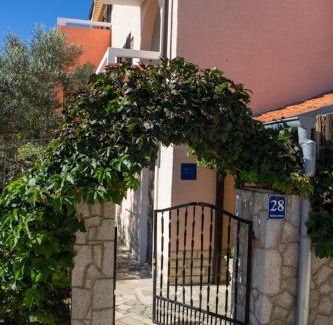 Veli Losinj Apartamento | Apartmani Nadalina