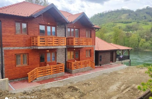 Ljubovija Apartamento | Apartmani ODMOR NA DRINI