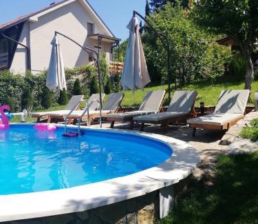 Vrdnik Apartamento | Apartmani Radaković