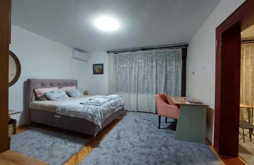 Pirot Apartamento | Apartmani Varos & Restaurant
