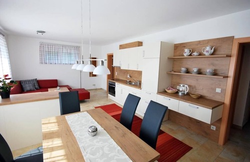 Schonbuhel-Aggsbach Apartamento | Apartment (80 sqm) on the first floor with 2 bedrooms and bathroom