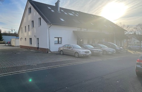 Fuldabruck Apartamento | Apartamento-Económico-Baño Privado-Vista a la Ciudad-Apartment für 4 Personen