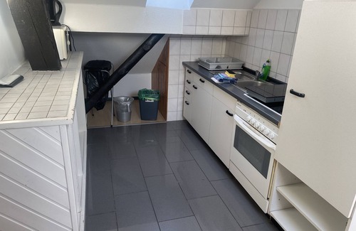 Fuldabruck Apartamento | Apartamento-Estándar-Baño Privado-Vista al campo-Dachgesch.2 Einzelzimmer