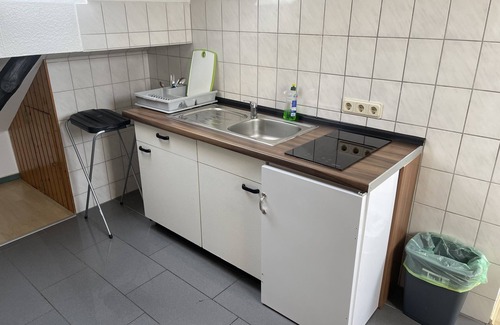 Fuldabruck Apartamento | Apartamento-Estándar-Baño Privado-Vista al campo-Dachgesch.2 Einzelzimmer