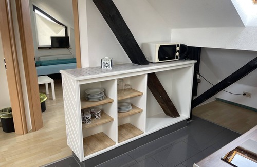 Fuldabruck Apartamento | Apartamento-Estándar-Baño Privado-Vista al campo-Dachgesch.2 Einzelzimmer