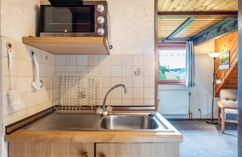 Schonach im Schwarzwald Apartamento | Apartment 'Waldblick' with Shared Pool, Shared Garden and Wi-Fi