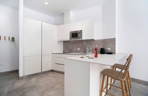 Chiclana de la Frontera Apartamento | Apartamento 'Luxury 6' con Wi-Fi y aire acondicionado