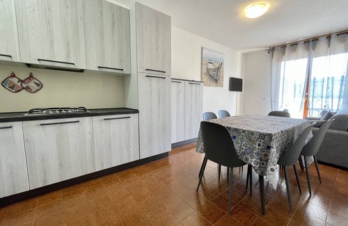 Porto Santa Margherita Apartamento | Apartamento moderno para 6 personas junto a la piscina-Beahost