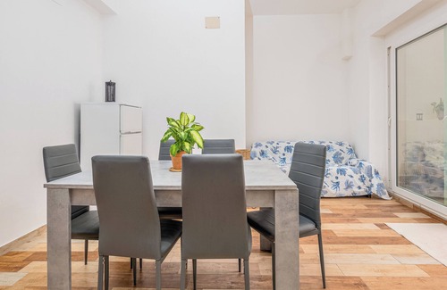 Santa Teresa di Gallura Apartamento | Apartamento "Valentina" con vistas al mar, balcón privado, Wi-Fi y patio privado