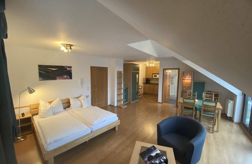 Bad Neuenahr-Ahrweiler Apartamento | Apartamento para 2 personas / Schieferley - Lingen, bodega