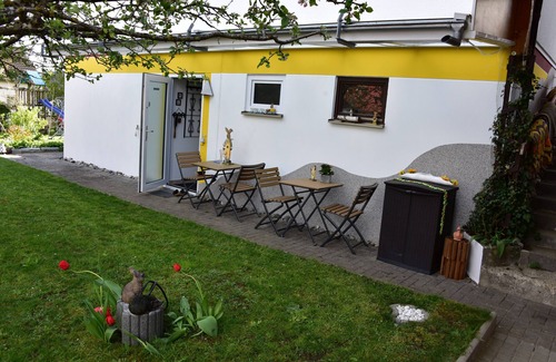 Bingen Apartamento | Apartamento 'Bantles Paterre Ferienwohnung' con terraza privada, jardín compartido y Wi-Fi
