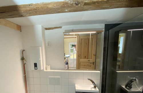 Amt Neuhaus Apartamento | Apartamento-Romántico-Baño Privado-Vista al bosque