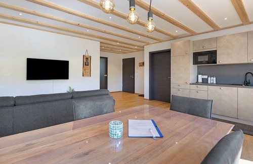 Triberg im Schwarzwald Apartamento | Apartamento 'Kapellen Blick' con vistas a la montaña, terraza compartida y Wi-Fi