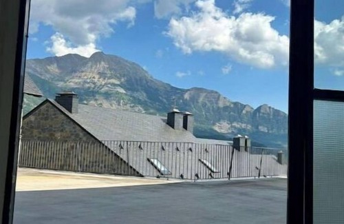 Tramacastilla de Tena Apartamento | Apartamento "Casa Blanca".