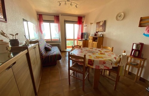 Font-Romeu-Odeillo-Via Apartamento | Apartment in residence with superb view and parking