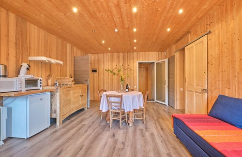 Saint-Antoine-l'Abbaye Apartamento | Apartamento 'De La Maroquinerie' con Wi-Fi