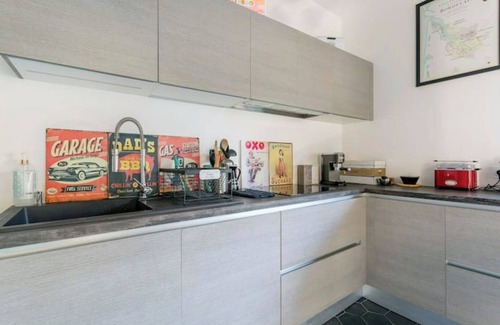 Saint-Cyr-au-Mont-d'Or Casa | Apartment with garden in charming property