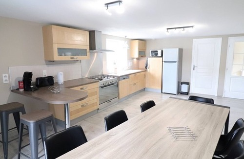 Saint-Martin-Valmeroux Apartamento | Apartment Saint-Martin-Valmeroux, 4 bedrooms, 8 persons