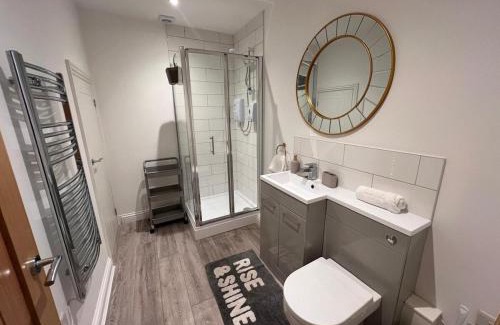 Ebbw Vale Apartamento | Apartment 1 The Baileys Cwm 2 Bedroom Sleeps 4