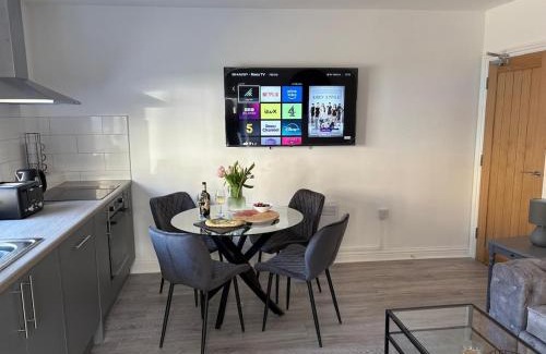 Ebbw Vale Apartamento | Apartment 1 The Baileys Cwm 2 Bedroom Sleeps 4