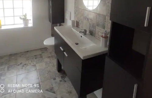 Barsac Apartamento | Apartment 1 to 6 people with free parking