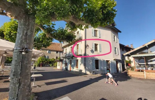 Nernier Apartamento | Apartment 10 meters from the beach!