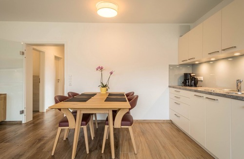 Eriskirch Apartamento | Apartamento "2 Am Biohof Eriskirch" cerca del lago de Constanza con balcón y jardín