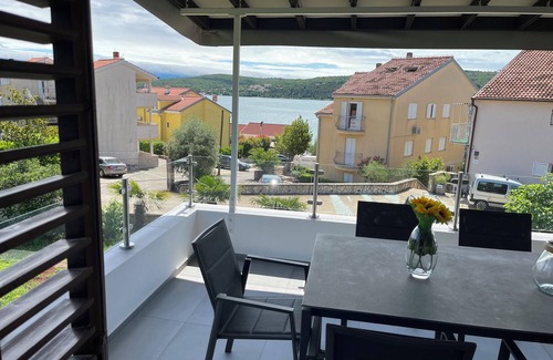Cizici Apartamento | Apartment 2 - Exclusive vacation apartment with sea view and pool