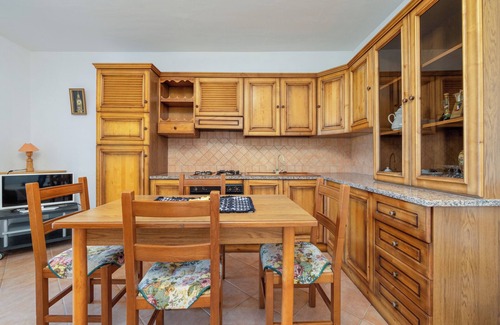 Arzachena Apartamento | Apartamento "2 en Villa en Campagna" con vistas a la montaña y piscina compartida