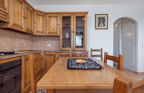 Arzachena Apartamento | Apartamento "2 en Villa en Campagna" con vistas a la montaña y piscina compartida