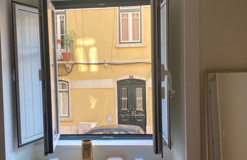 Penha de Franca Casa | Apartment 2 rooms in the hear of Lisbon