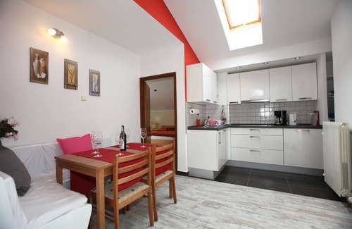 Sarsoni Apartamento | Apartment 2, vacation apartment near Opatija/Rijeka from private owner, in Viskovo, in a quiet location