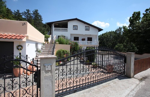 Sarsoni Apartamento | Apartment 2, vacation apartment near Opatija/Rijeka from private owner, in Viskovo, in a quiet location