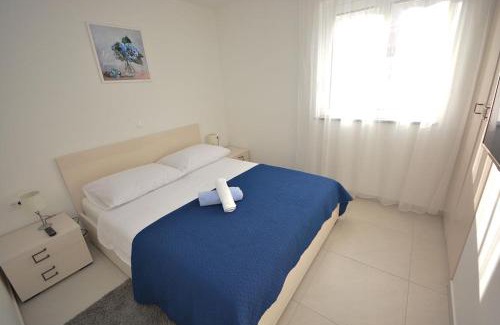 Turanj Apartamento | Apartment 2 with the swimming pool