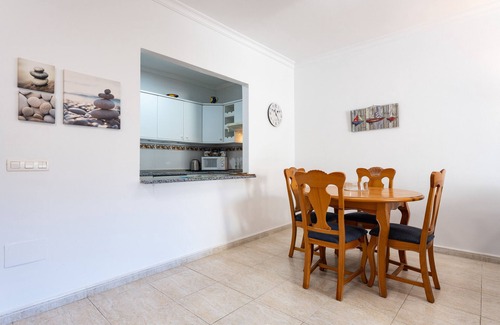 La Cala de Mijas Apartamento | Apartamento '234 Parque Playa La Cala' con piscina compartida, Wi-Fi y aire acondicionado