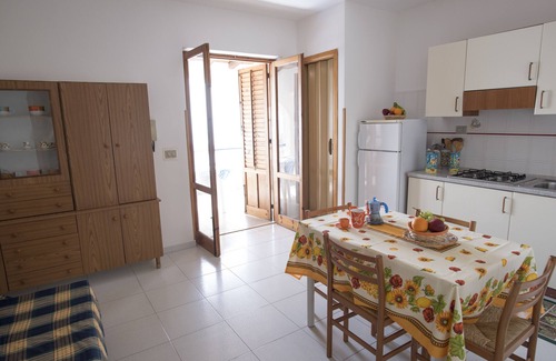 Tonnara di Bonagia Apartamento | Apartment 250 Meters From the Beach With sea View