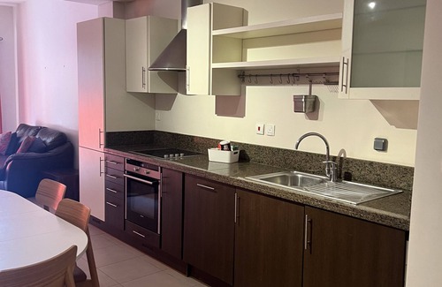 Ash Shumaysani Apartamento | Apartment 2BR at Samarah resort- Dead Sea . Ground floor, beach access .